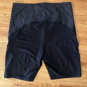 Lululemon Women’s Shorts Black 12